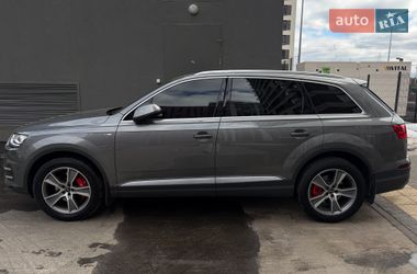 Внедорожник / Кроссовер Audi Q7 2016 в Киеве