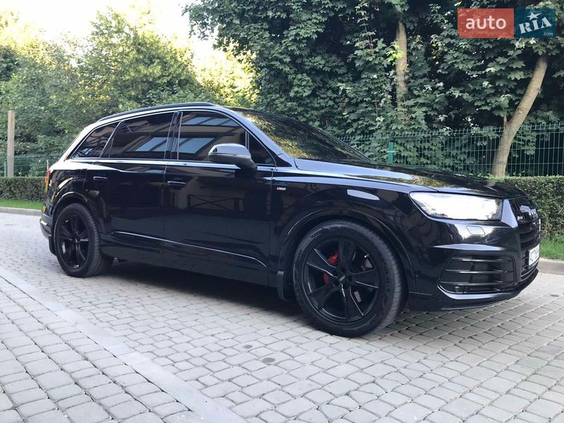 Внедорожник / Кроссовер Audi Q7 2015 в Луцке