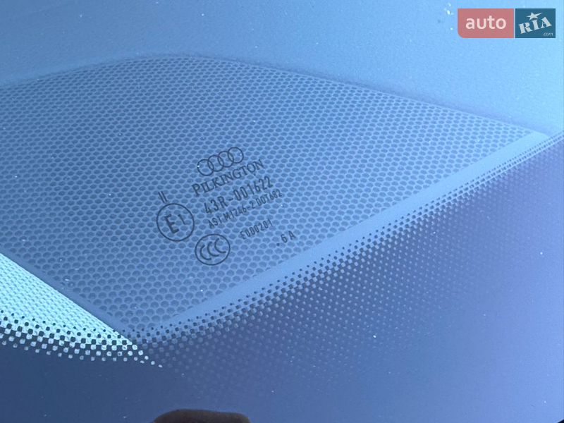 Позашляховик / Кросовер Audi Q7 2016 в Ужгороді