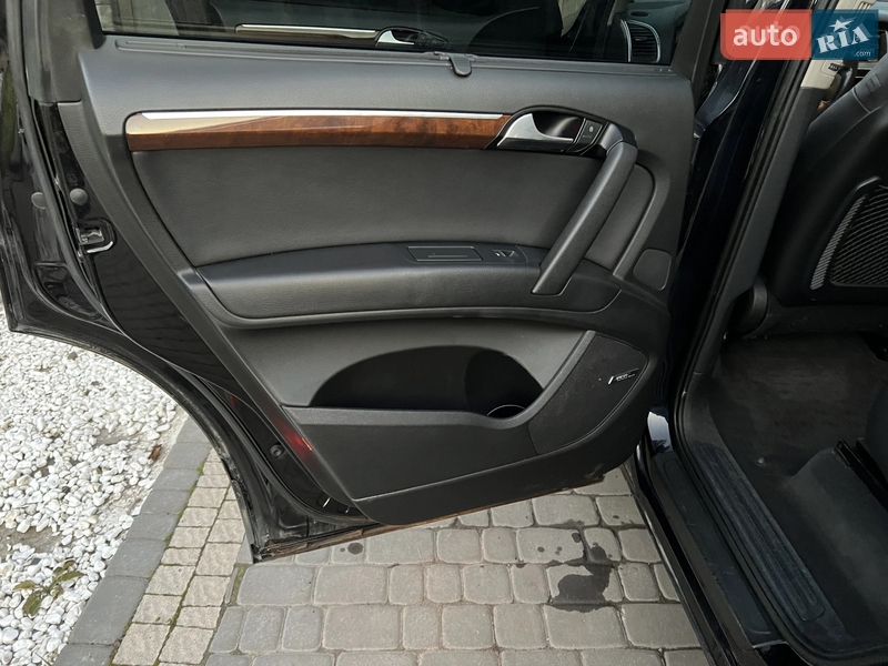 Внедорожник / Кроссовер Audi Q7 2012 в Владимире