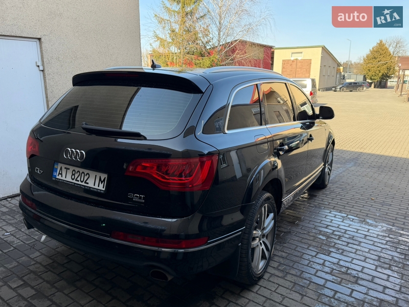 Позашляховик / Кросовер Audi Q7 2014 в Володимирі