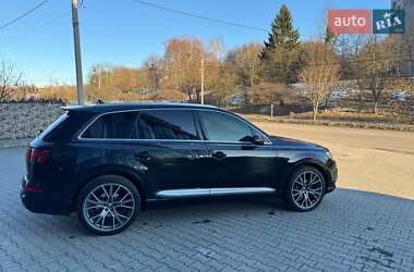 Внедорожник / Кроссовер Audi Q7 2016 в Ровно