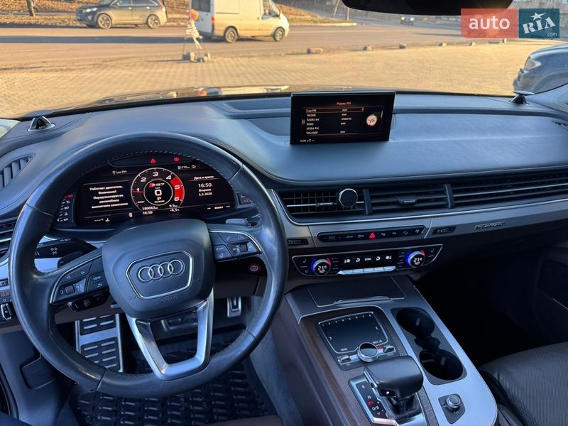 Внедорожник / Кроссовер Audi Q7 2016 в Ровно