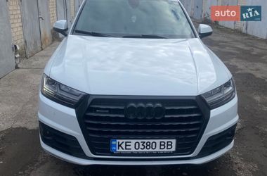 Позашляховик / Кросовер Audi Q7 2017 в Дніпрі