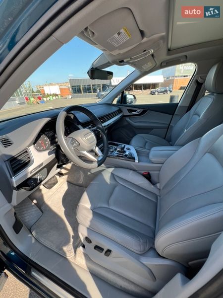 Внедорожник / Кроссовер Audi Q7 2019 в Киеве