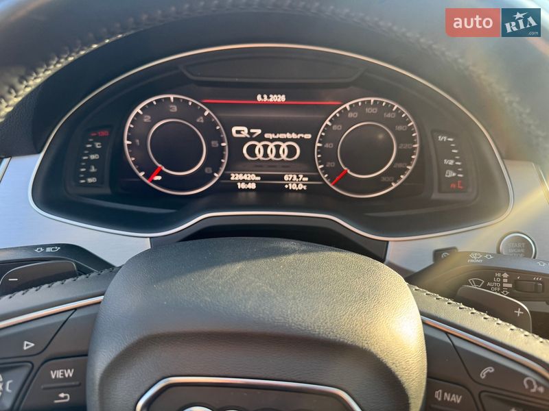 Позашляховик / Кросовер Audi Q7 2015 в Тернополі