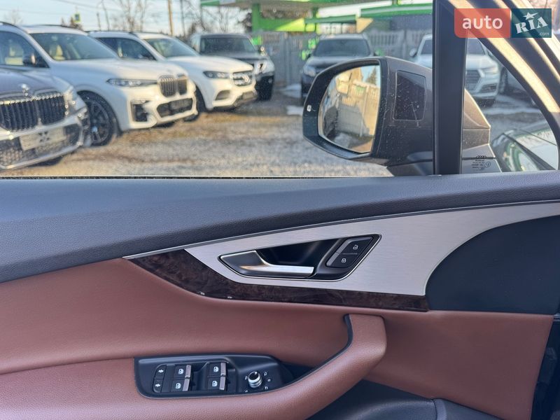 Позашляховик / Кросовер Audi Q7 2015 в Тернополі