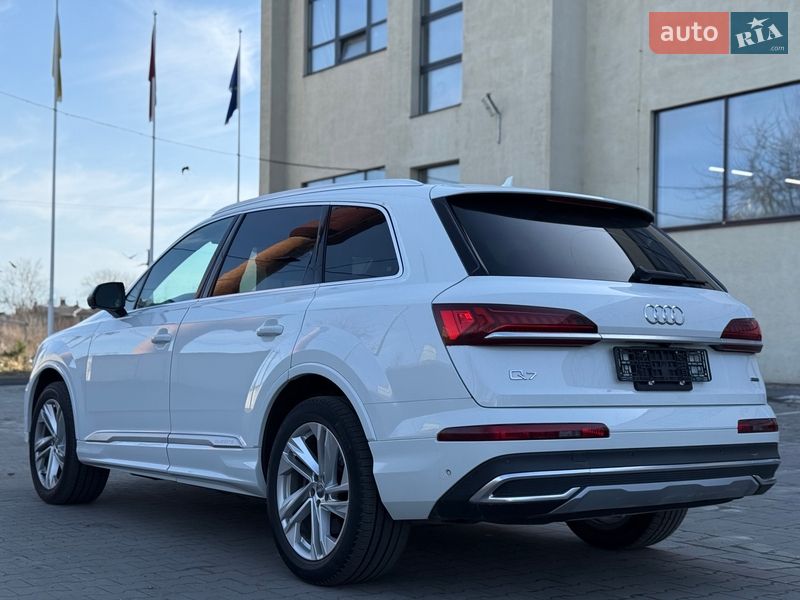 Внедорожник / Кроссовер Audi Q7 2019 в Стрые