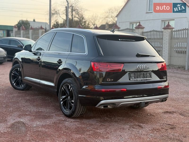 Внедорожник / Кроссовер Audi Q7 2017 в Луцке