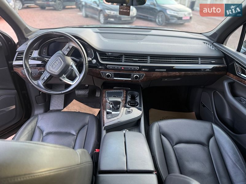Внедорожник / Кроссовер Audi Q7 2017 в Луцке