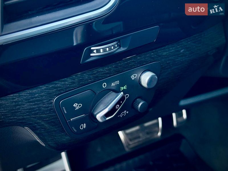 Позашляховик / Кросовер Audi Q7 2017 в Києві