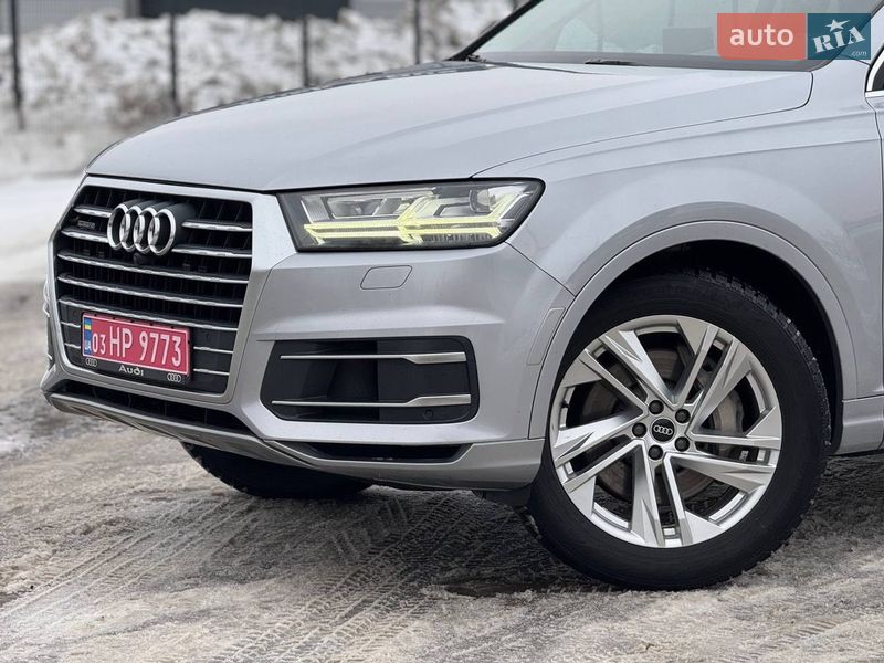 Внедорожник / Кроссовер Audi Q7 2018 в Киеве