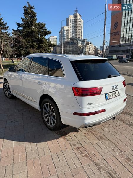 Позашляховик / Кросовер Audi Q7 2018 в Києві