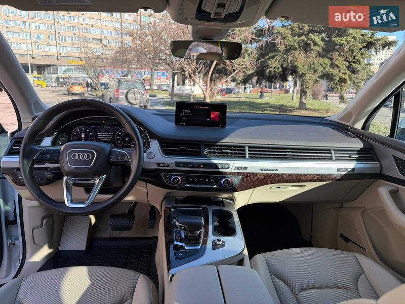 Позашляховик / Кросовер Audi Q7 2018 в Києві