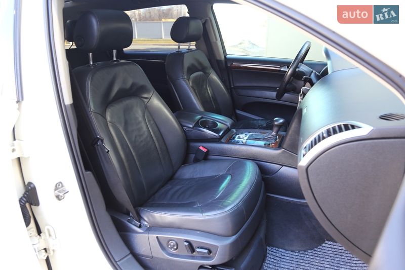 Позашляховик / Кросовер Audi Q7 2007 в Києві