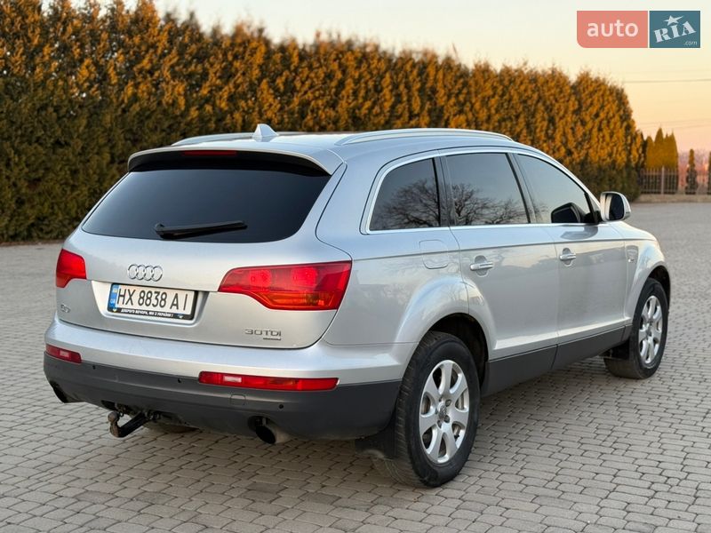 Позашляховик / Кросовер Audi Q7 2007 в Чернівцях