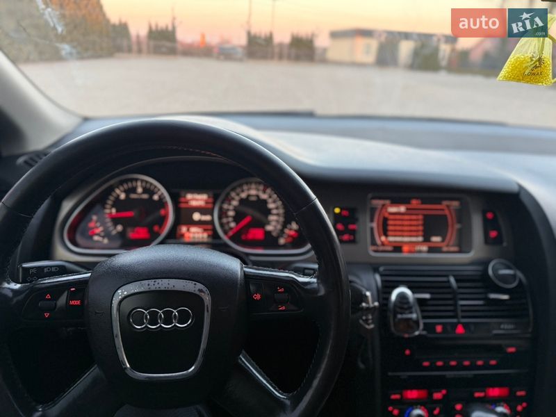 Позашляховик / Кросовер Audi Q7 2007 в Чернівцях