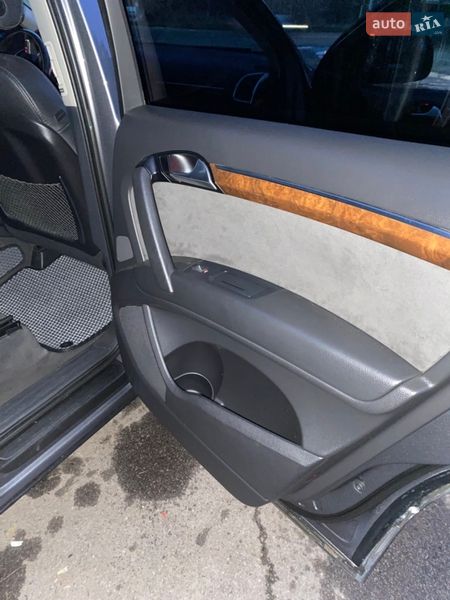 Позашляховик / Кросовер Audi Q7 2013 в Харкові