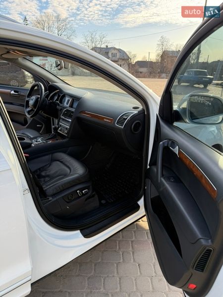 Позашляховик / Кросовер Audi Q7 2014 в Самборі