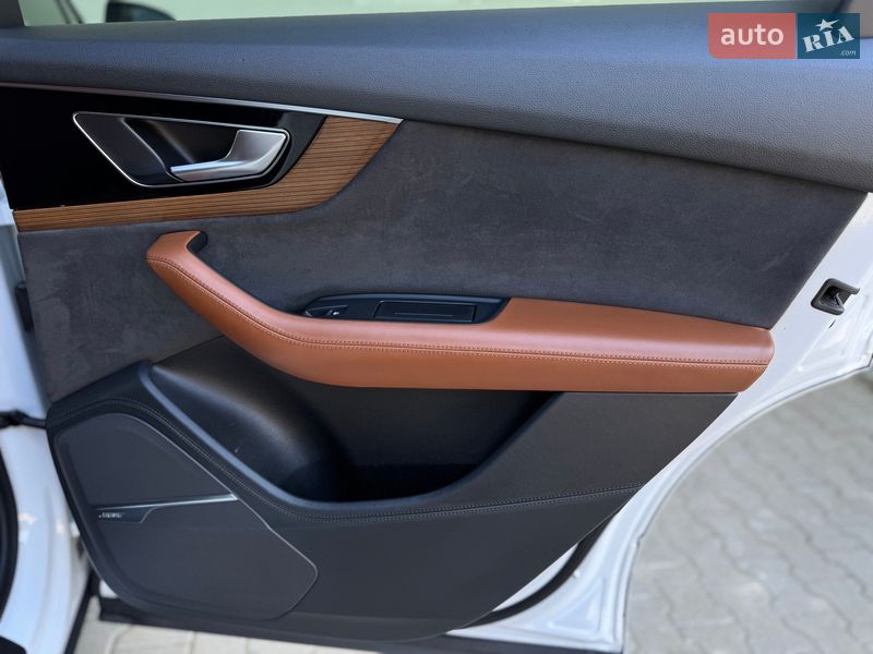 Внедорожник / Кроссовер Audi Q7 2015 в Стрые