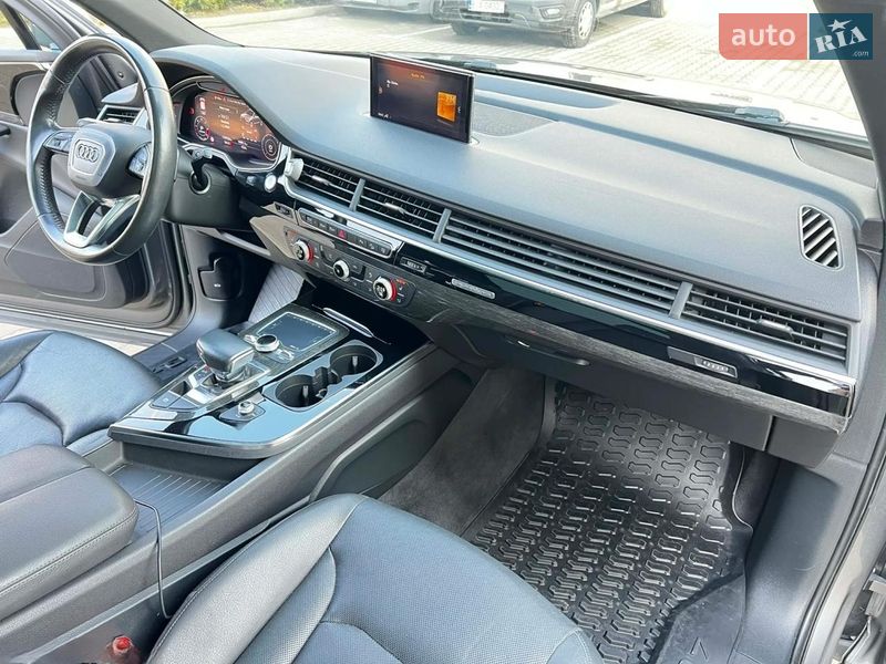 Позашляховик / Кросовер Audi Q7 2018 в Києві