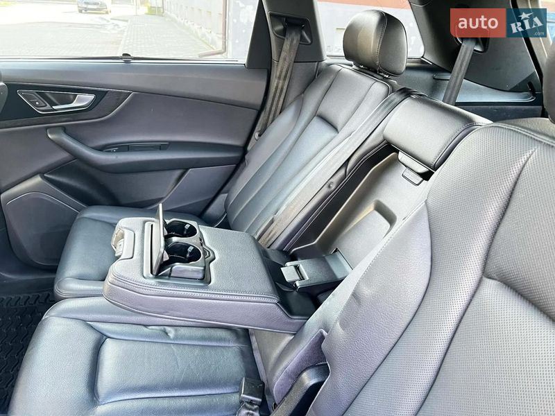Позашляховик / Кросовер Audi Q7 2018 в Києві