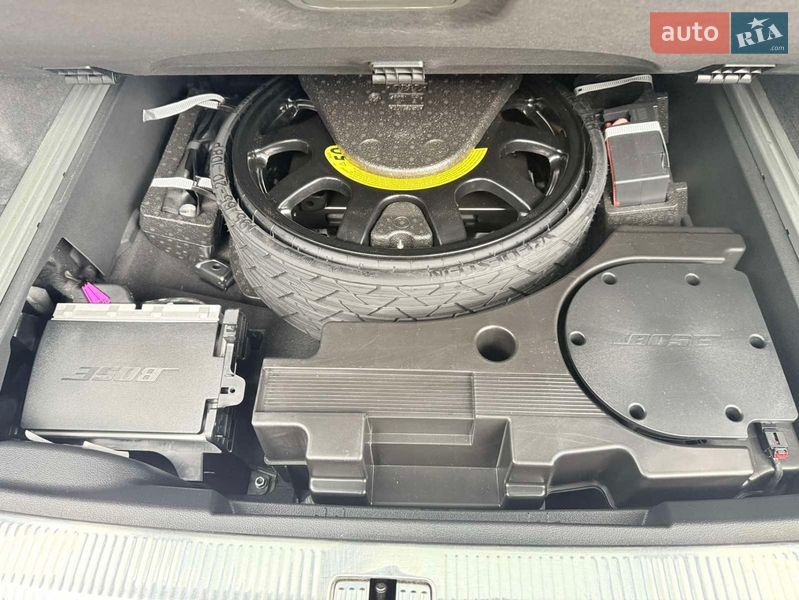 Позашляховик / Кросовер Audi Q7 2020 в Хусті