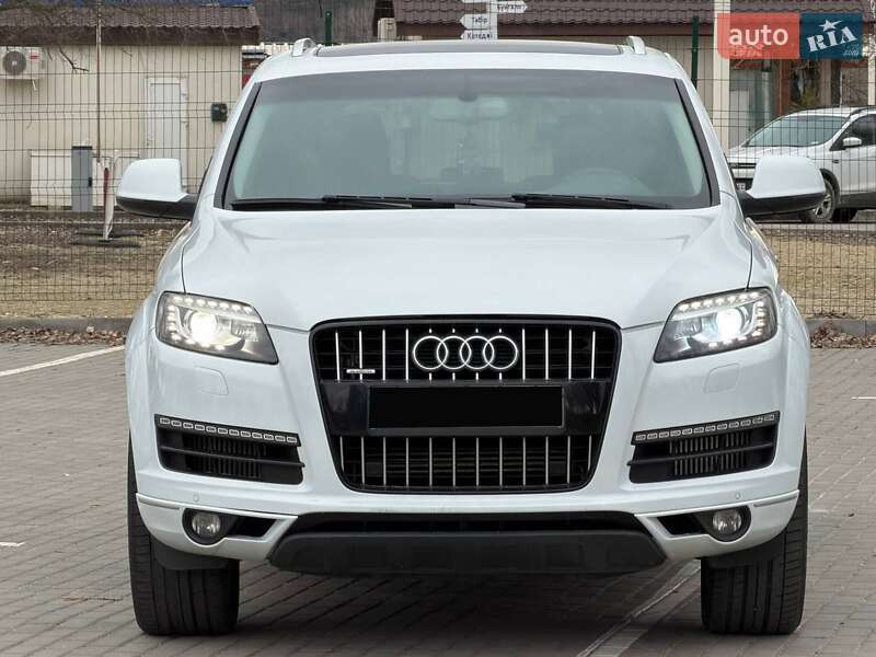 Позашляховик / Кросовер Audi Q7 2015 в Запоріжжі