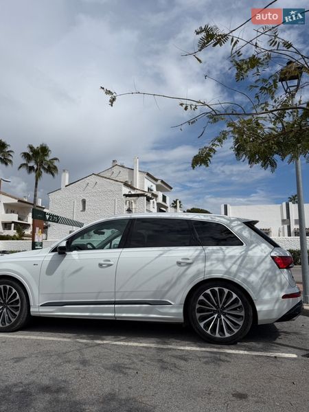 Позашляховик / Кросовер Audi Q7 2025 в Дніпрі