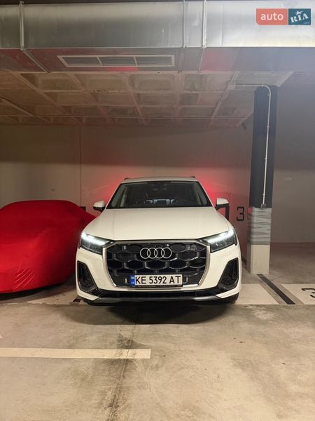 Позашляховик / Кросовер Audi Q7 2025 в Дніпрі