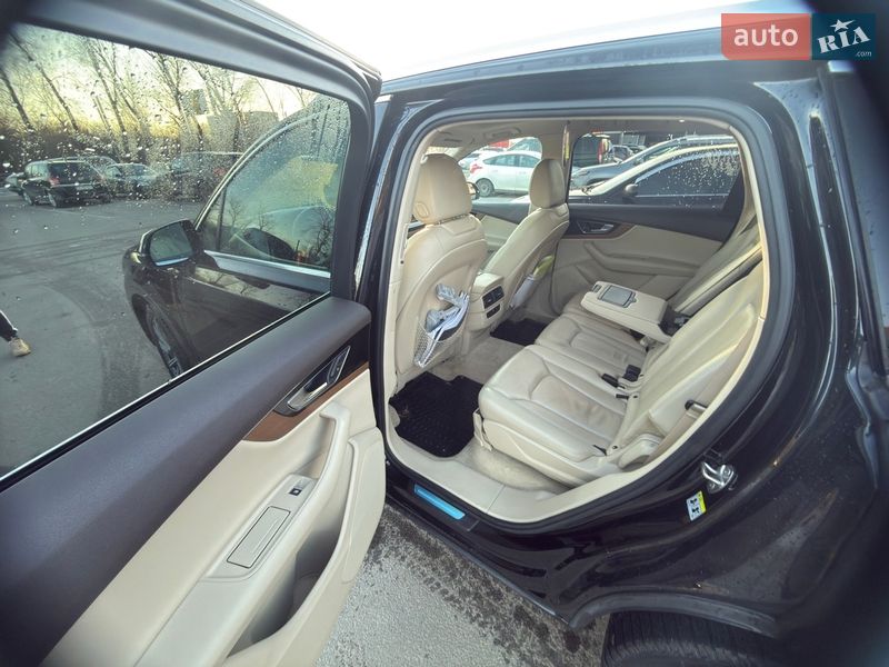 Позашляховик / Кросовер Audi Q7 2016 в Харкові