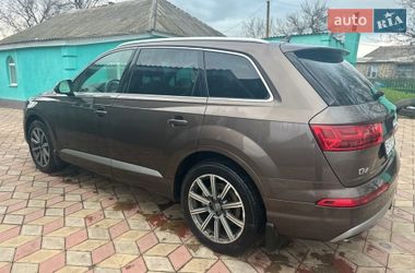 Позашляховик / Кросовер Audi Q7 2016 в Миколаєві