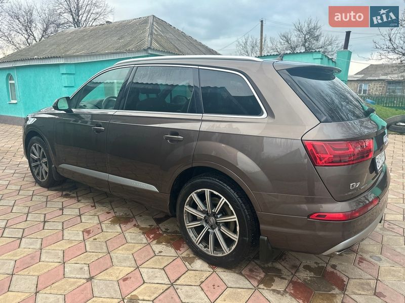 Внедорожник / Кроссовер Audi Q7 2016 в Николаеве