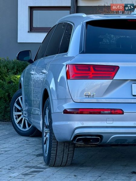 Внедорожник / Кроссовер Audi Q7 2017 в Стрые