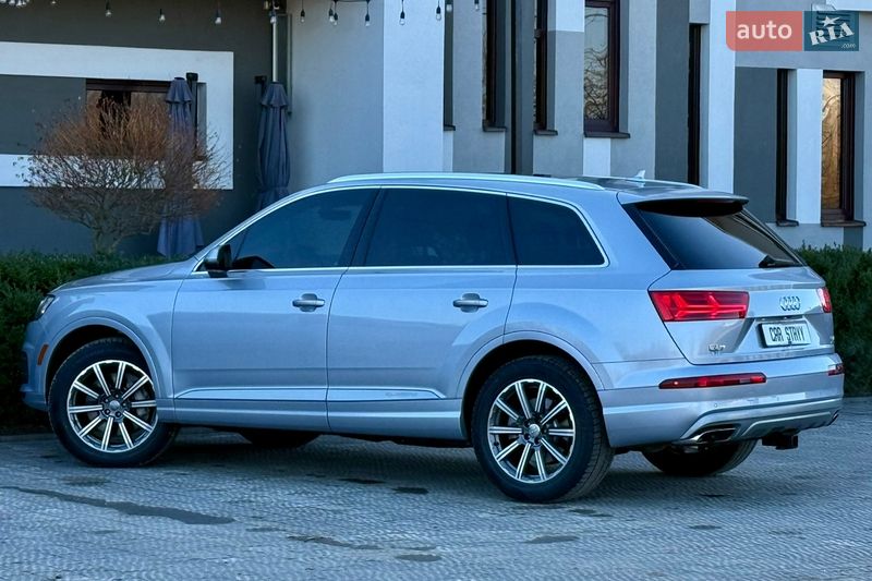 Внедорожник / Кроссовер Audi Q7 2017 в Стрые