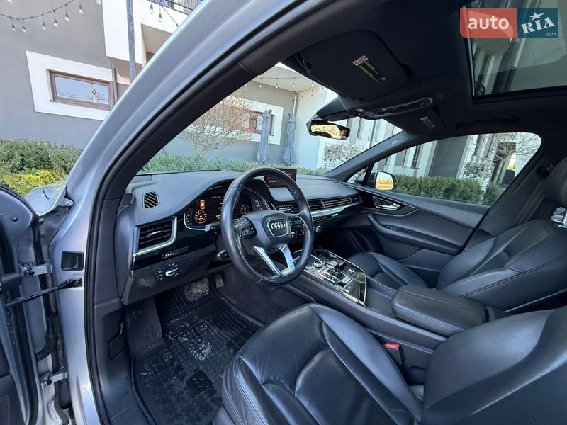Внедорожник / Кроссовер Audi Q7 2017 в Стрые