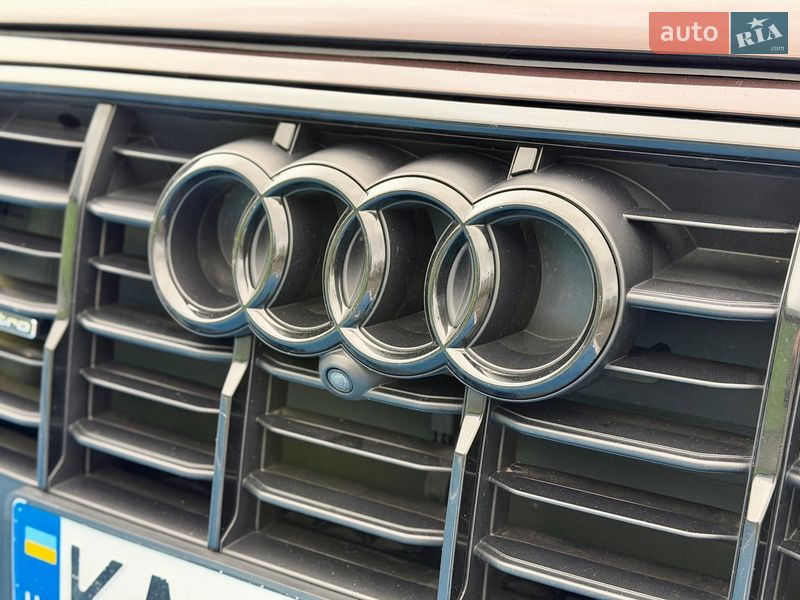 Внедорожник / Кроссовер Audi Q7 2022 в Киеве