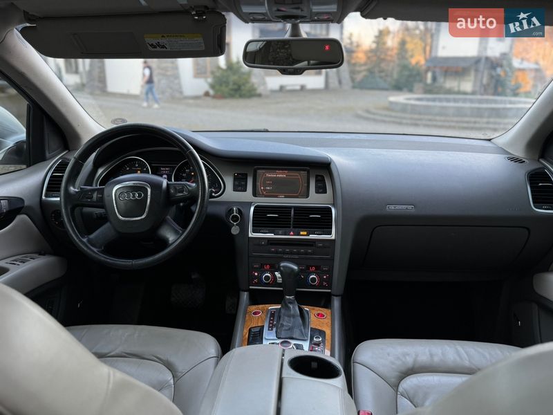 Позашляховик / Кросовер Audi Q7 2009 в Старому Самборі