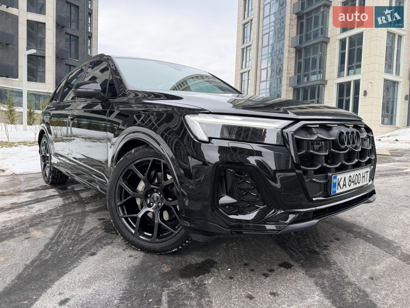 Внедорожник / Кроссовер Audi Q7 2024 в Киеве