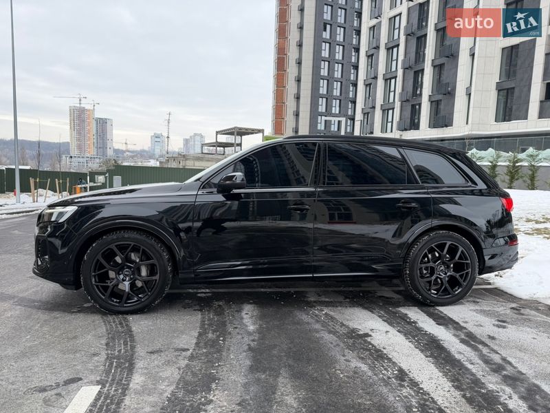 Внедорожник / Кроссовер Audi Q7 2024 в Киеве