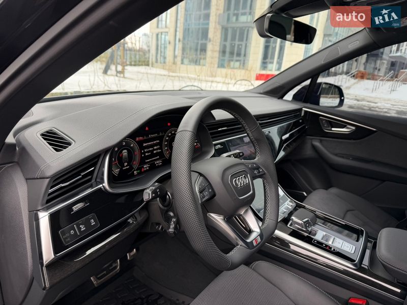 Внедорожник / Кроссовер Audi Q7 2024 в Киеве