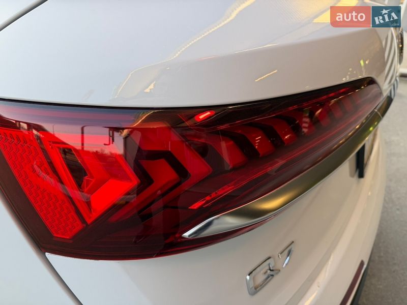 Внедорожник / Кроссовер Audi Q7 2020 в Киеве