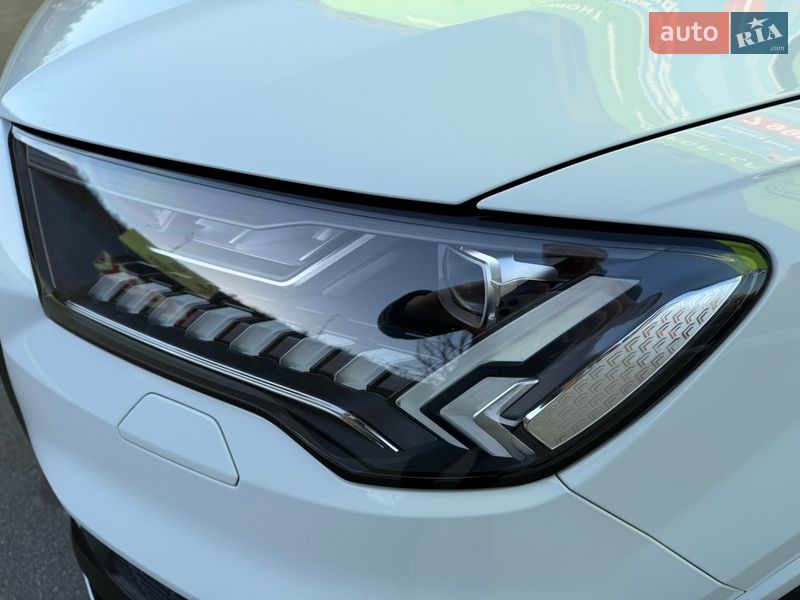 Внедорожник / Кроссовер Audi Q7 2020 в Киеве