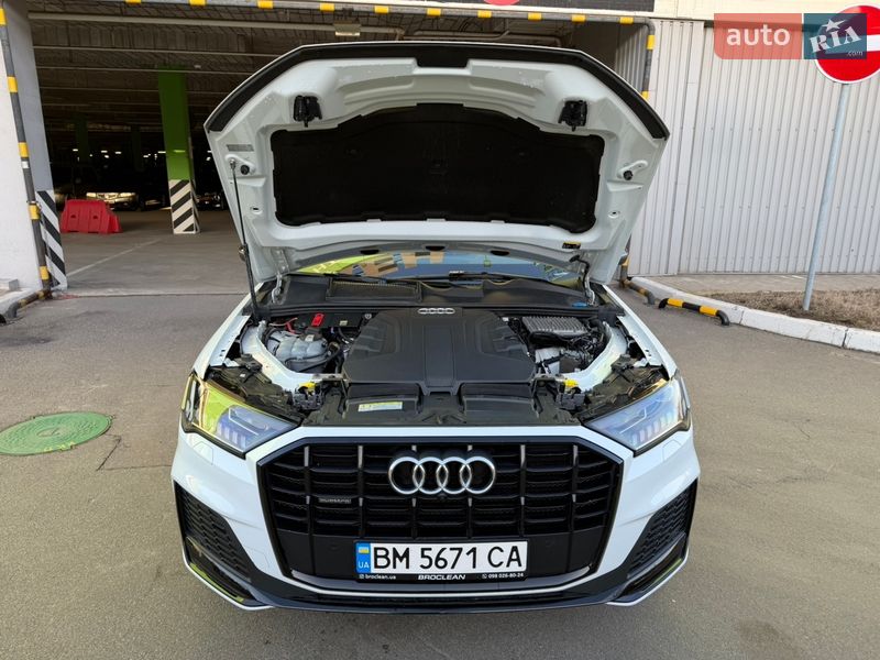 Внедорожник / Кроссовер Audi Q7 2020 в Киеве