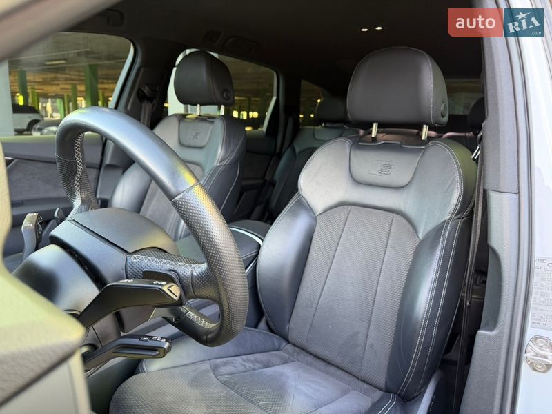 Внедорожник / Кроссовер Audi Q7 2020 в Киеве