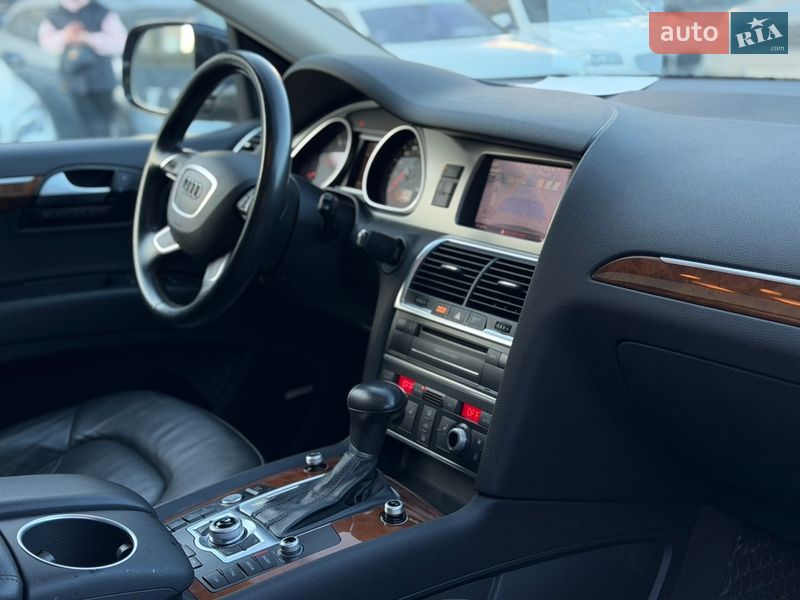 Внедорожник / Кроссовер Audi Q7 2015 в Тернополе