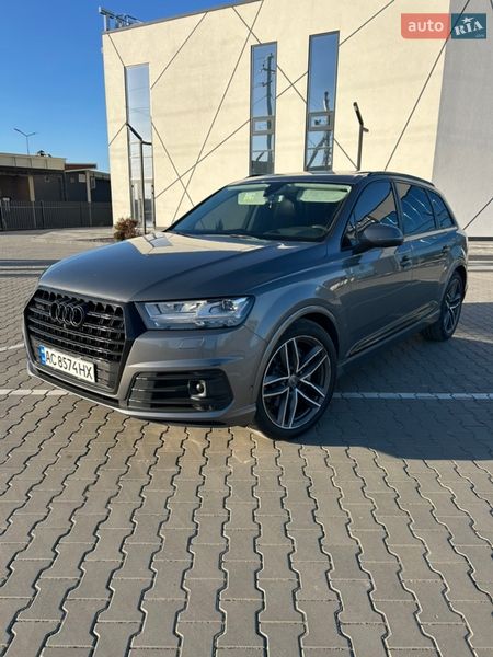 Внедорожник / Кроссовер Audi Q7 2015 в Луцке