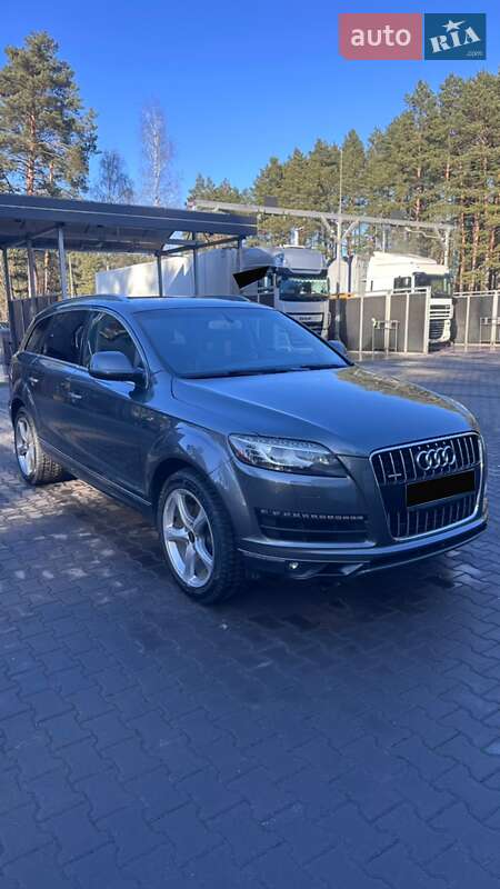 Позашляховик / Кросовер Audi Q7 2012 в Маневичах