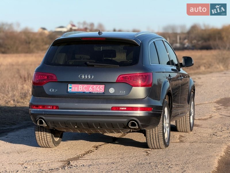 Внедорожник / Кроссовер Audi Q7 2013 в Ровно