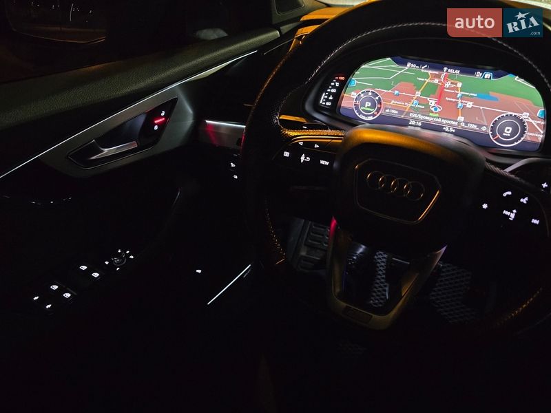 Внедорожник / Кроссовер Audi Q7 2016 в Киеве